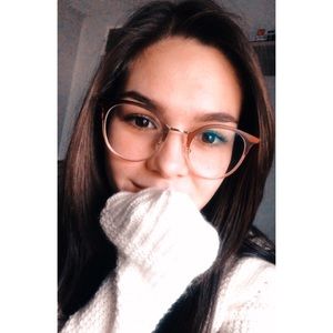 Meet your Posher, Makenzie